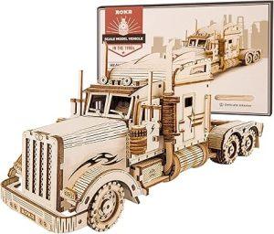 Best Christmas gift ideas for truckers in 2024.